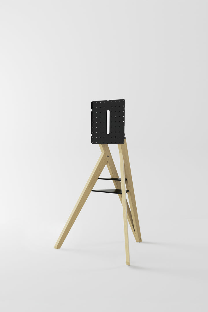 TV and monitor stands from <tc>Castors</tc> to 65 inches - <tr48