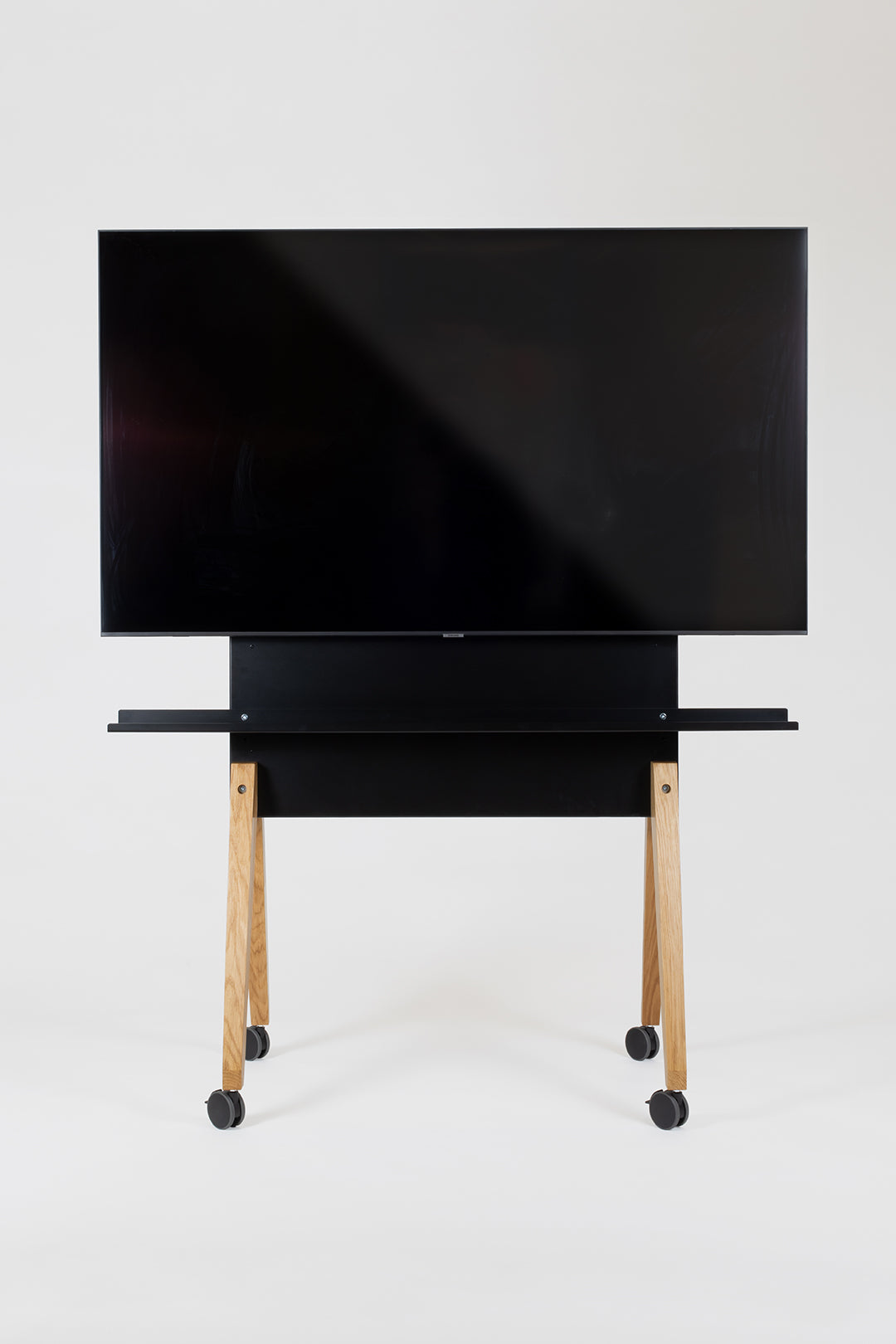 TV and monitor trolley for displays up to 100 inches - <tc>Chatterbox</tc>