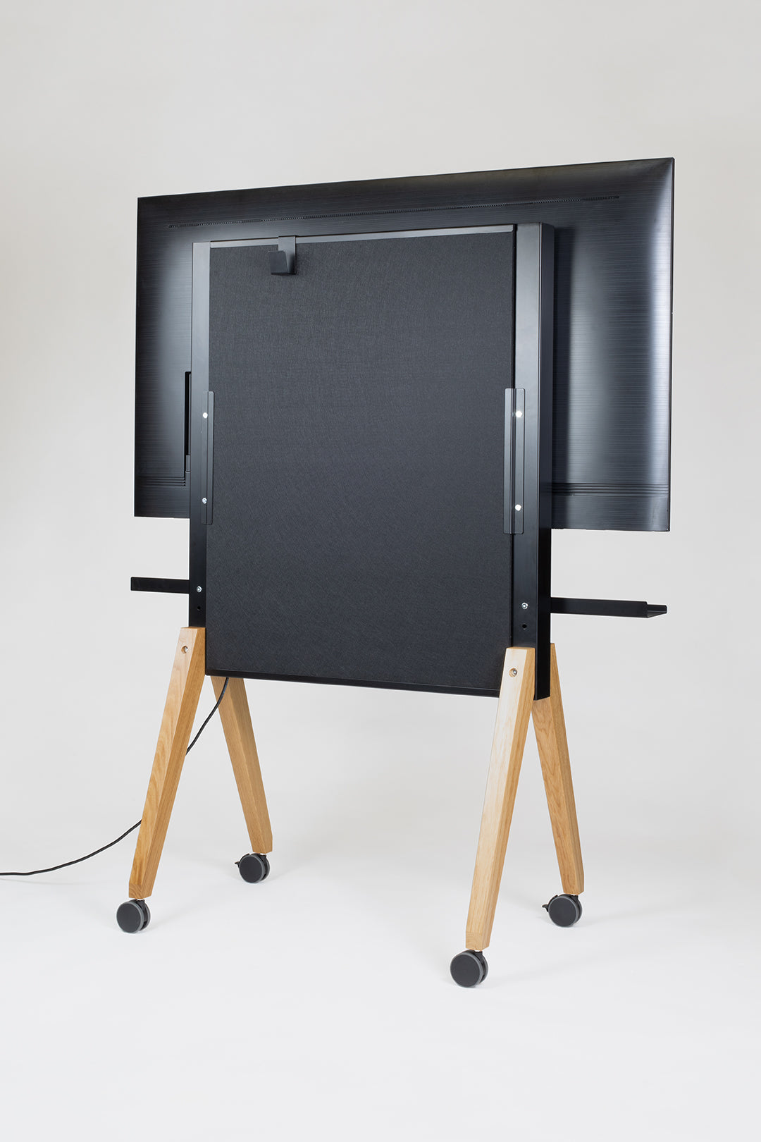 TV and monitor trolley for displays up to 100 inches - <tc>Chatterbox</tc>