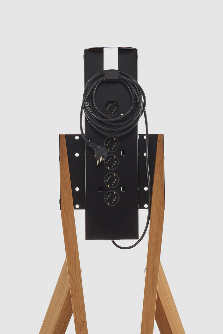 Front Row Kamerahalterung und Elektrifizierung - roomours.de