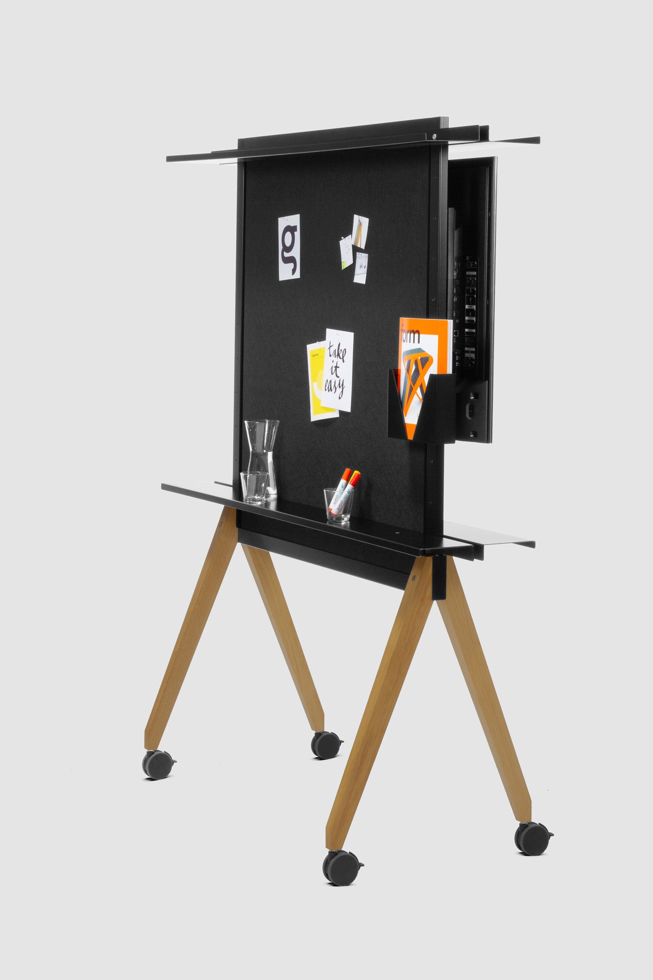 TV and monitor carts for displays up to 85 inches - Line Up